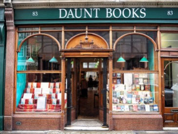 bookstore--daunts